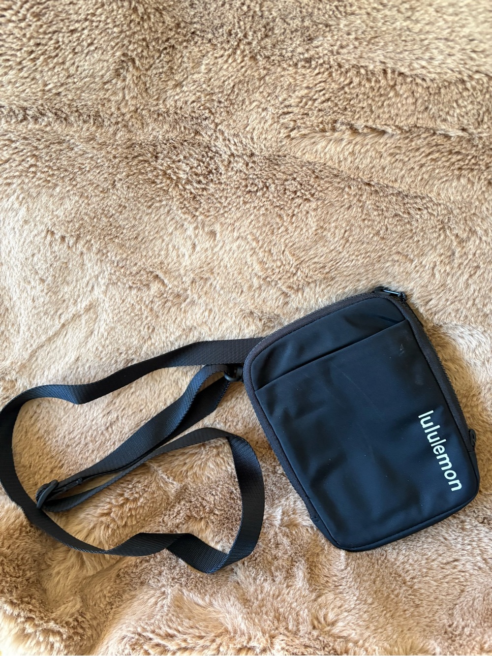 lululemon athletica Black Crossbody Belt Bag - Slim Everyday Carry